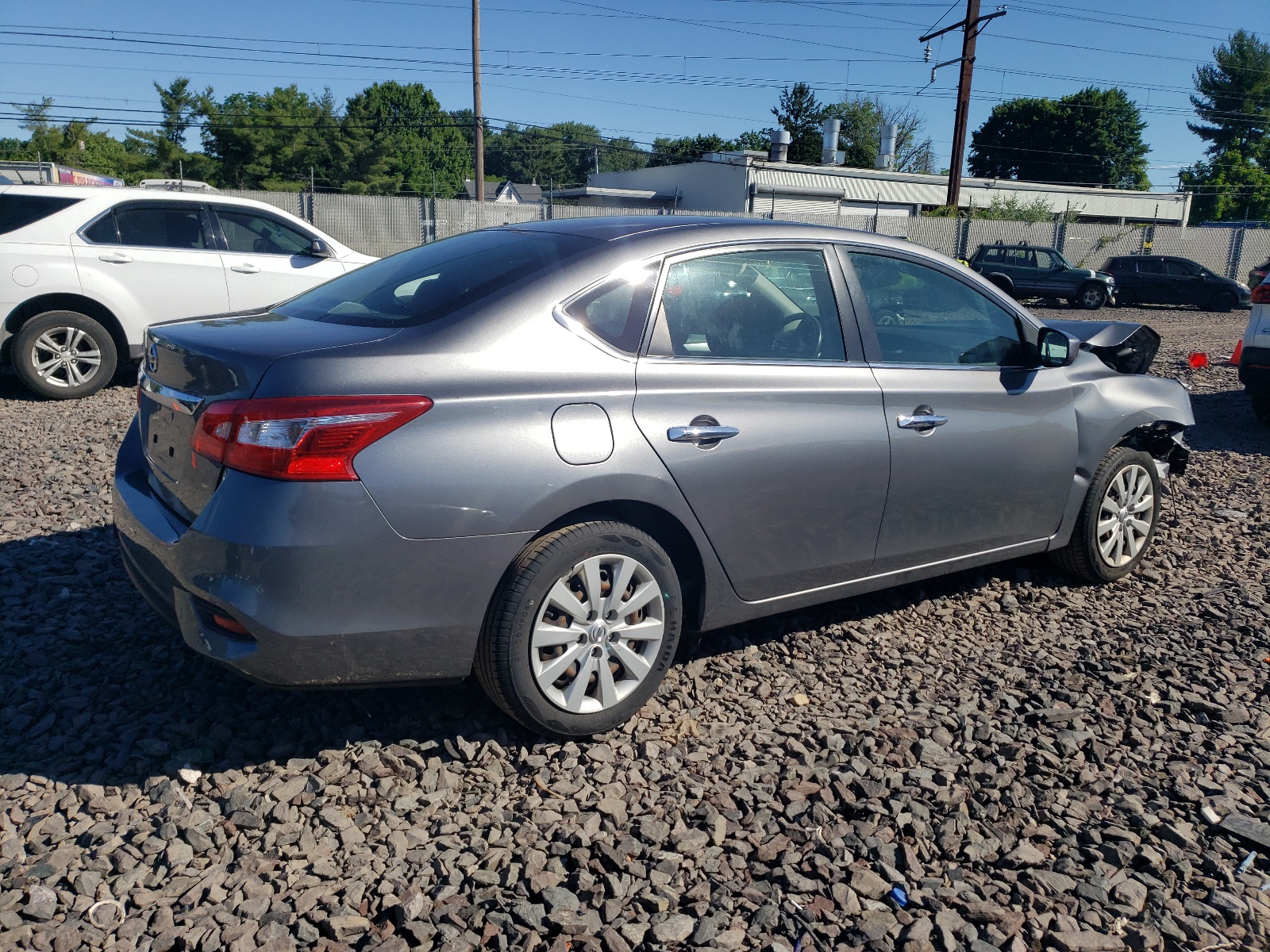 2018 Nissan Sentra S vin: 3N1AB7AP3JY294670