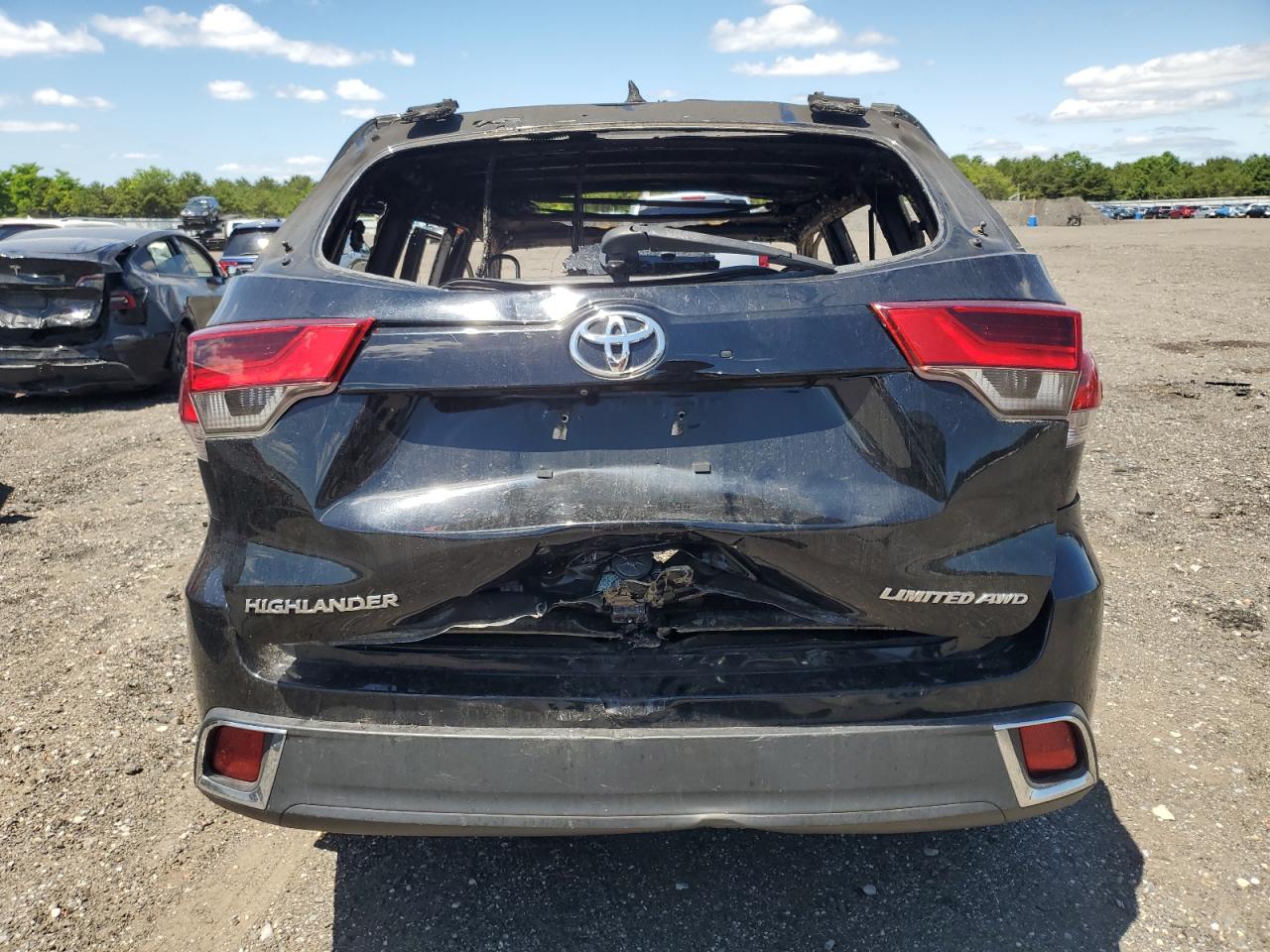2017 Toyota Highlander Limited VIN: 5TDDZRFH8HS374938 Lot: 59703994