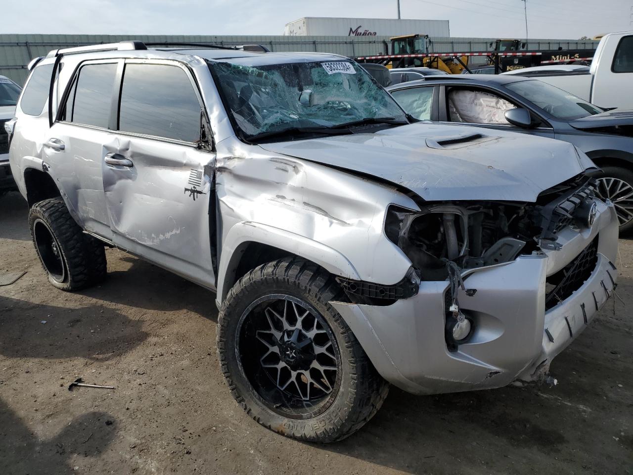 VIN JTEBU5JR7G5399313 2016 TOYOTA 4RUNNER no.4