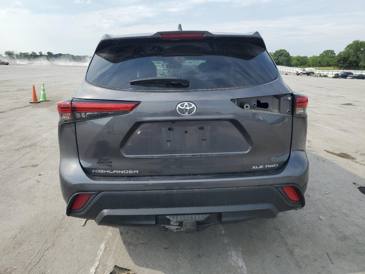 2022 Toyota Highlander Xle VIN: 5TDGZRBH9NS588044 Lot: 60656724