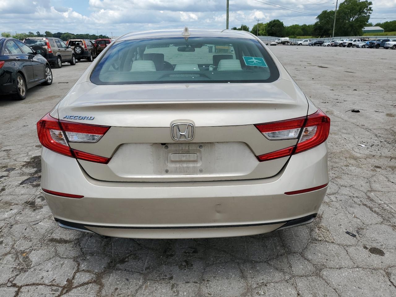 1HGCV1F11JA251904 2018 Honda Accord Lx