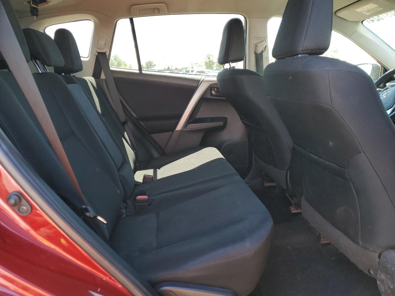 2018 Toyota Rav4 Le VIN: 2T3BFREV9JW702959 Lot: 58897824