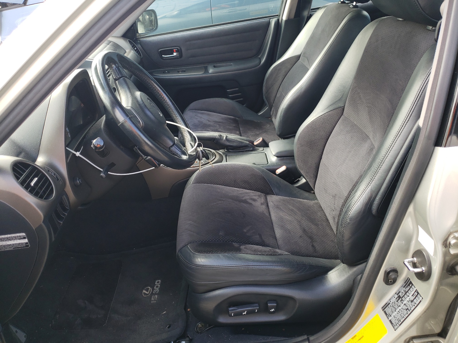 JTHBD182710033876 2001 Lexus Is 300