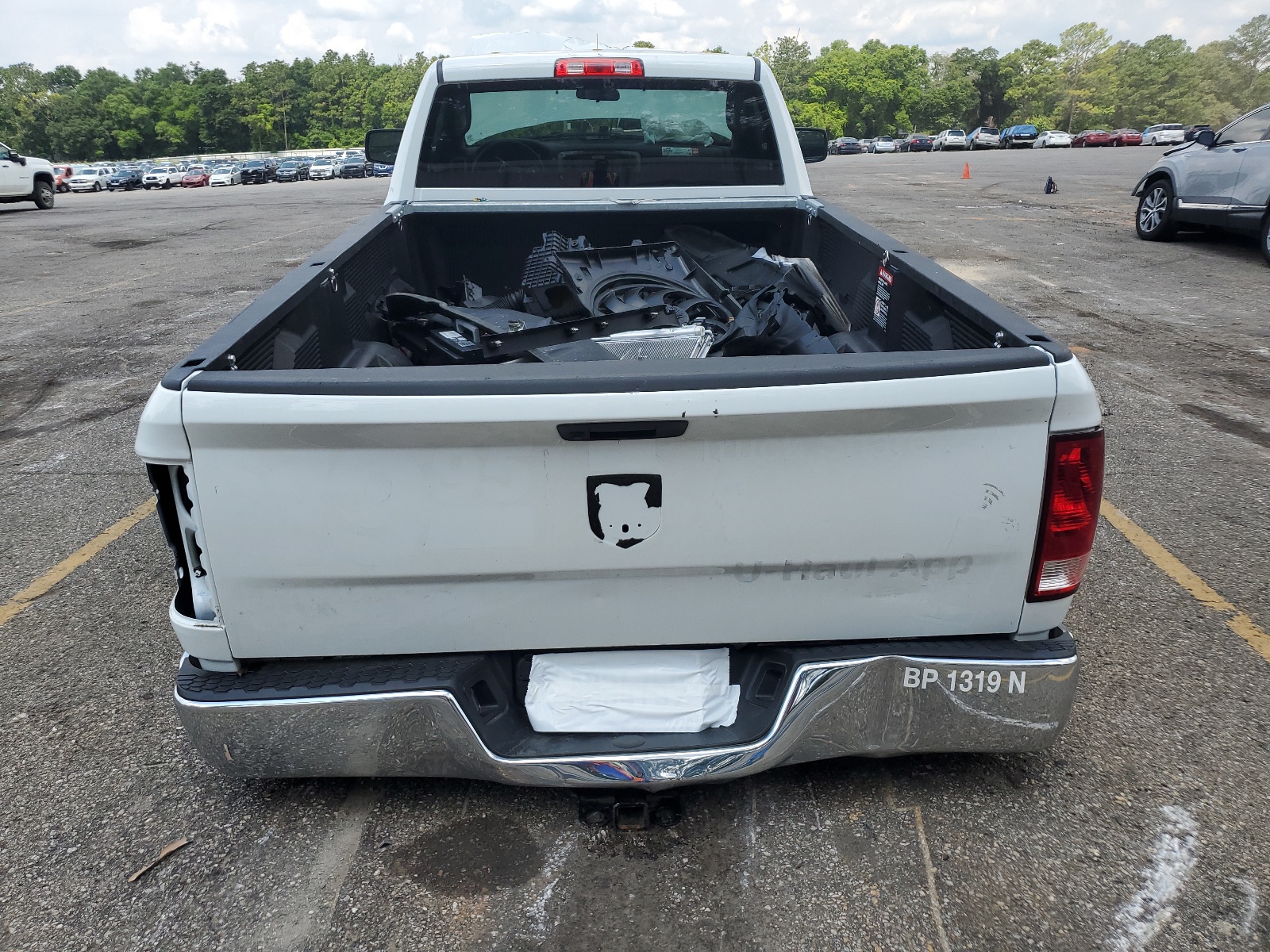 2023 Ram 1500 Classic Tradesman vin: 3C6JR6DG8PG665827