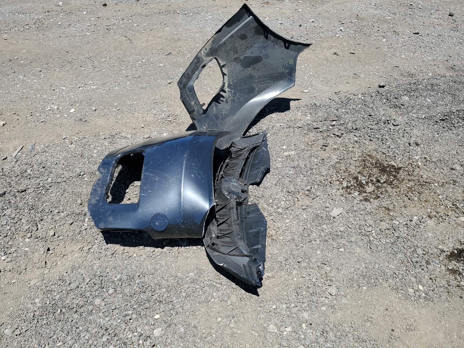 JM1CR293860115997 2006 Mazda 5