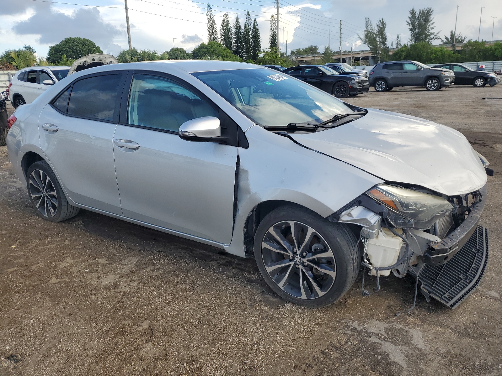 2019 Toyota Corolla L vin: 5YFBURHE2KP873873