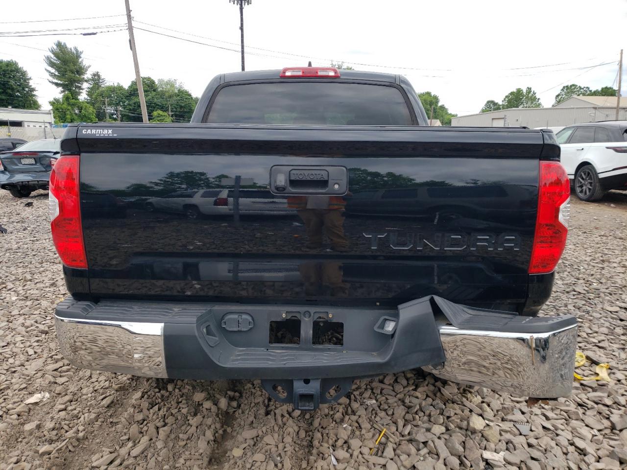 2020 Toyota Tundra Crewmax Sr5 VIN: 5TFDY5F13LX929117 Lot: 58466364