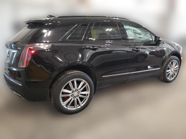  CADILLAC XT5 2024 Чорний