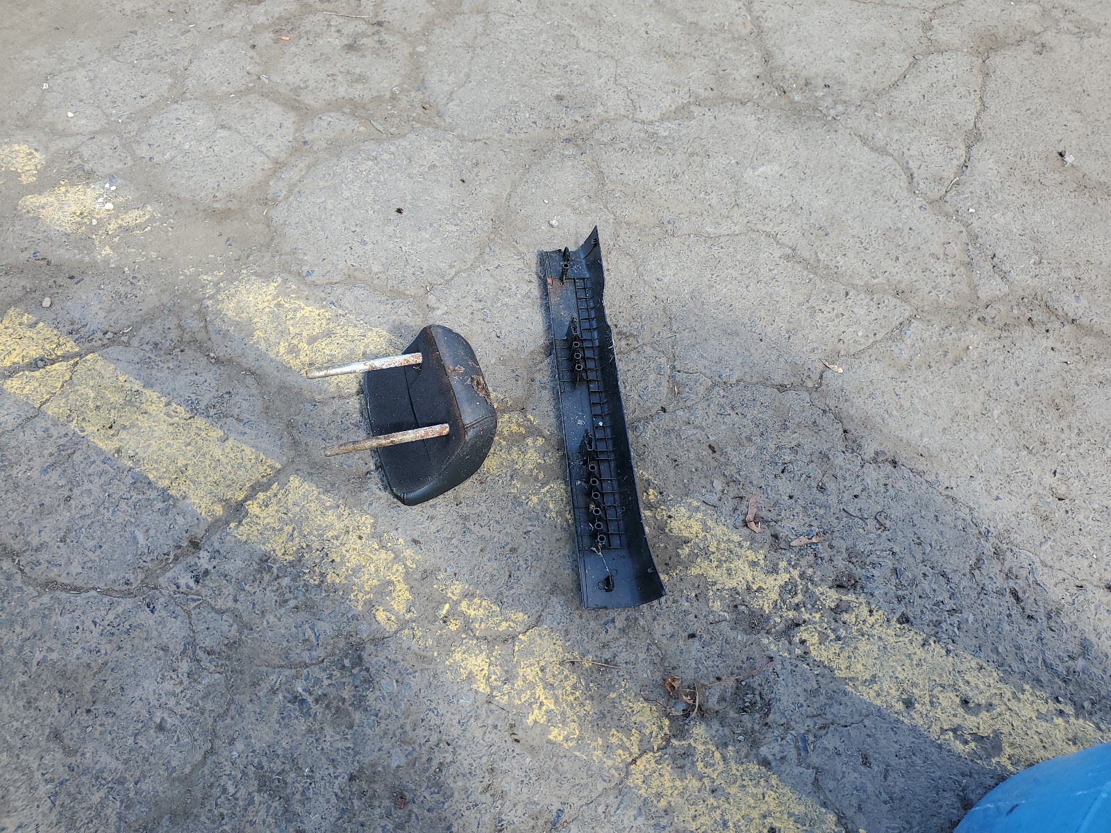 3MZBN1V3XJM205596 2018 Mazda 3 Touring