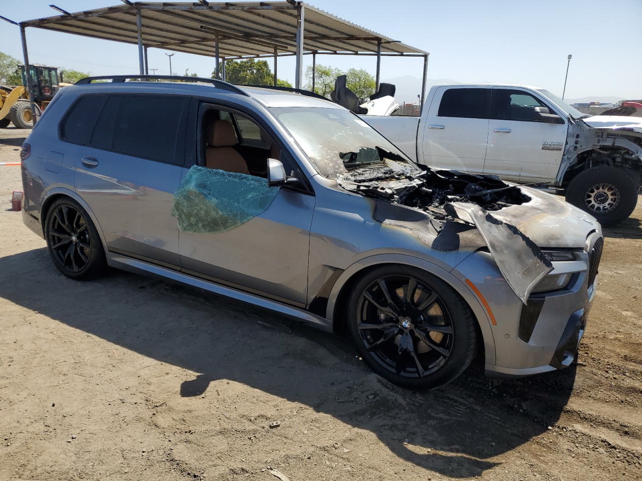 2024 BMW X7 - Image 4