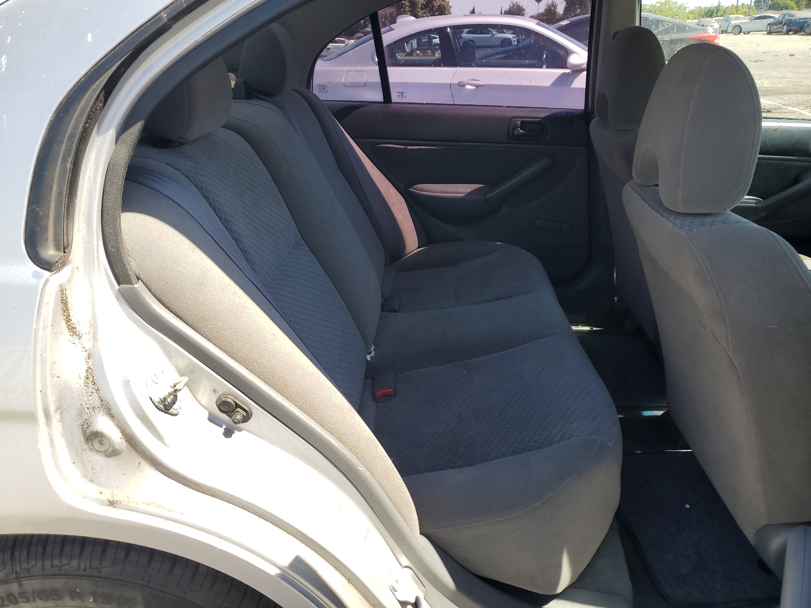 2HGES16364H568697 2004 Honda Civic Dx Vp