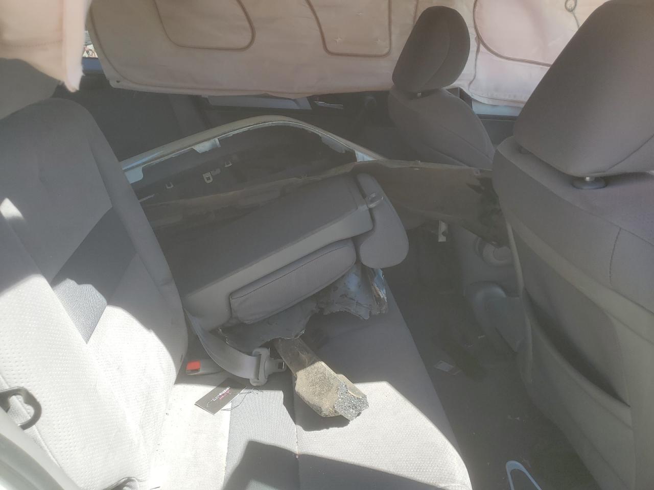2010 Honda CR-V - Image 10