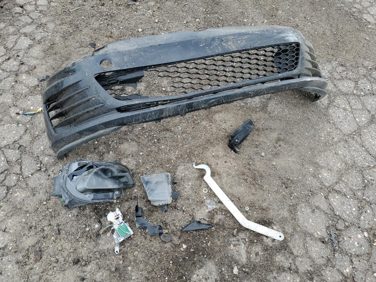 2015 Volkswagen Gti VIN: 3VW4T7AU7FM002902 Lot: 59316614