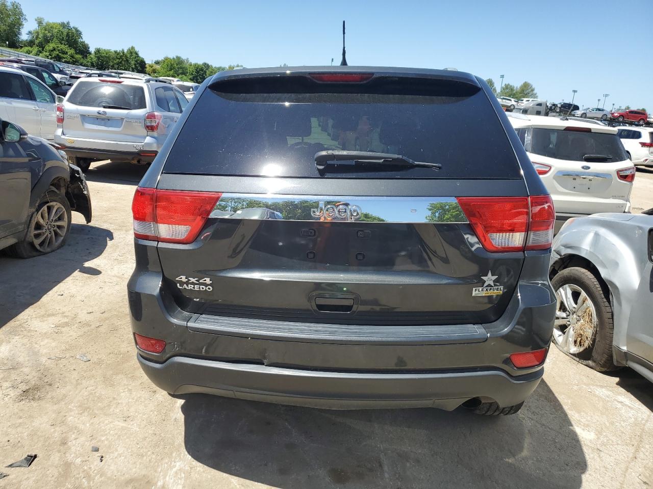 1J4RR4GG8BC616676 2011 Jeep Grand Cherokee Laredo