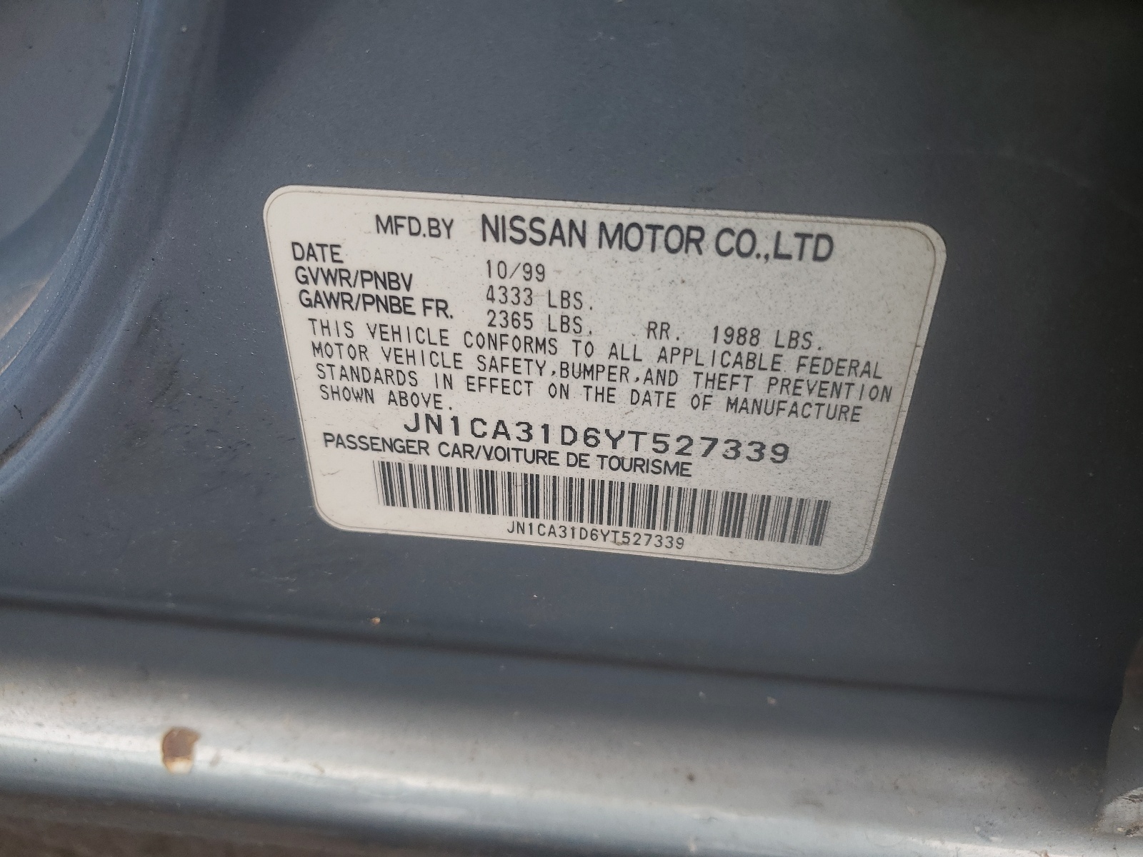 JN1CA31D6YT527339 2000 Nissan Maxima Gle