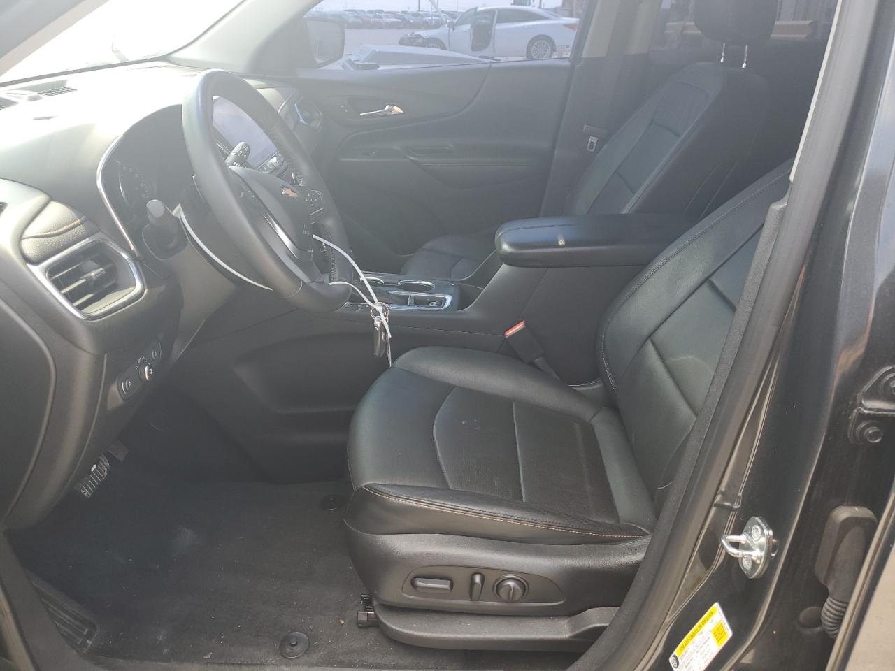 2GNAXMEV8J6110905 CHEVROLET EQUINOX 2018