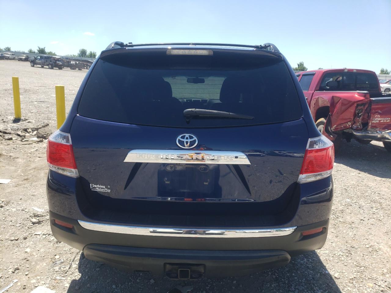 2013 Toyota Highlander Base VIN: 5TDZK3EHXDS132798 Lot: 61098234