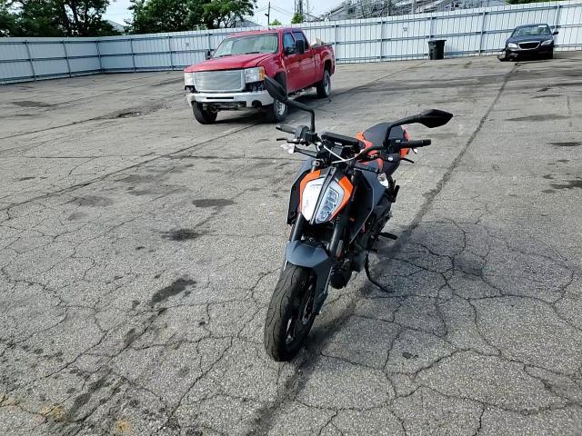 2023 Ktm 390 Duke VIN: MD2JPJ400PC228261 Lot: 58389284