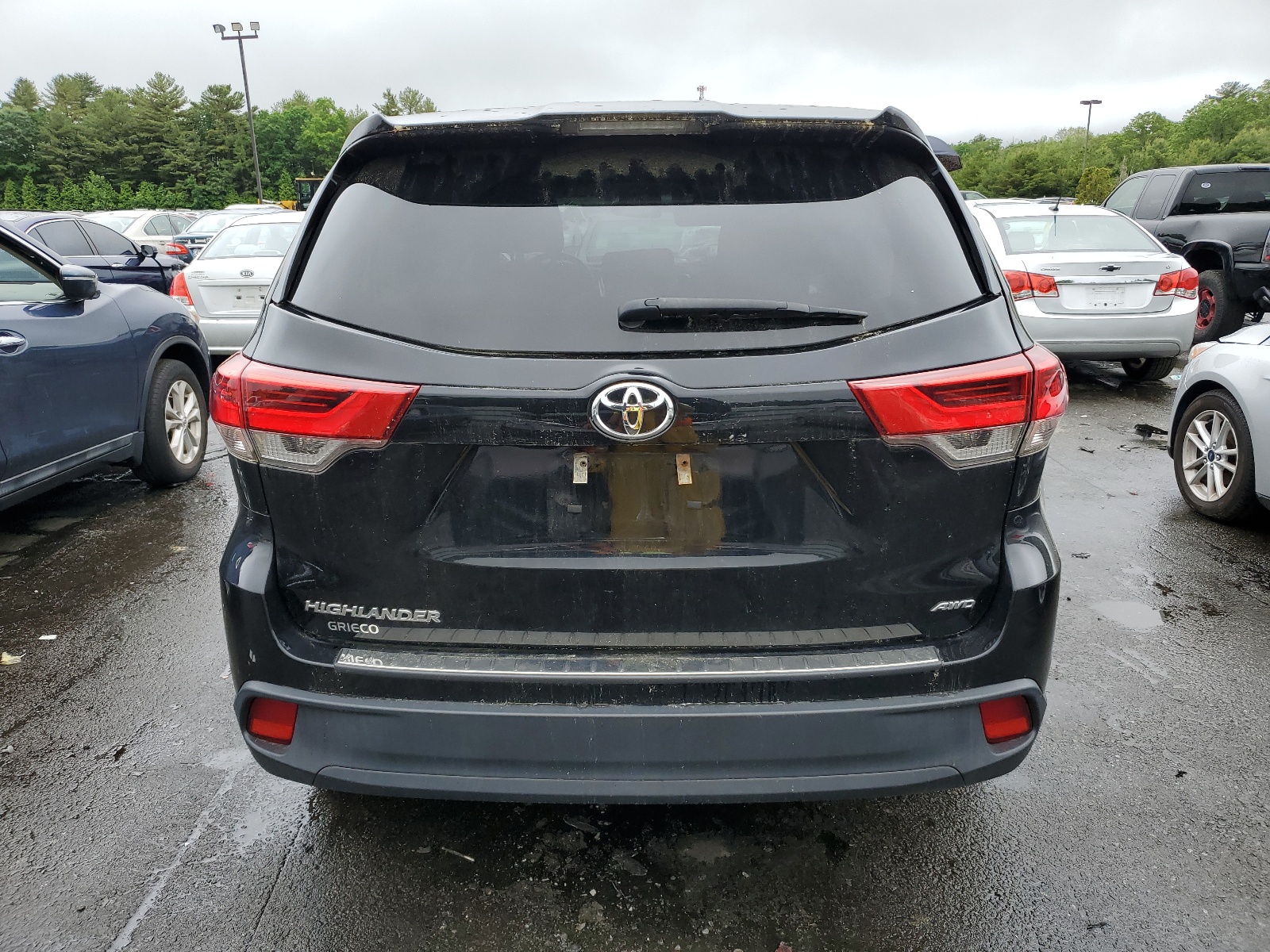 5TDBZRFH0KS965649 2019 Toyota Highlander Le