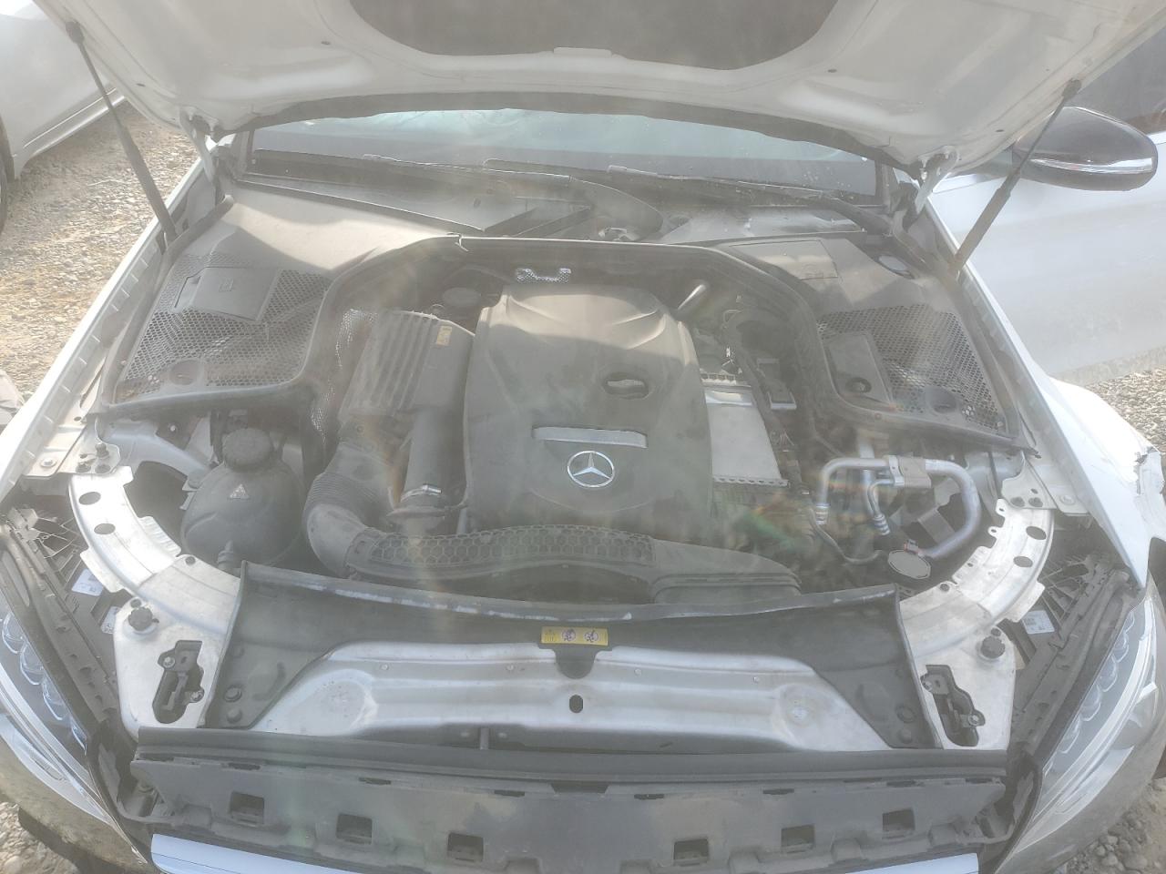 2016 Mercedes-Benz C 300 4Matic VIN: 55SWF4KB3GU173939 Lot: 61098964