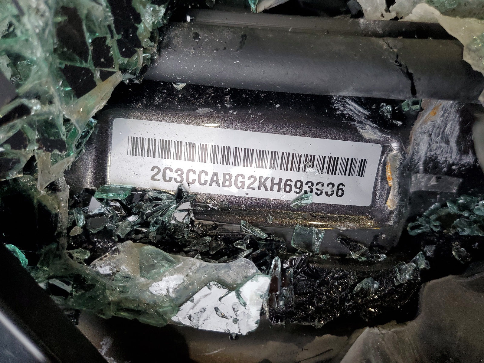 2C3CCABG2KH693936 2019 Chrysler 300 S