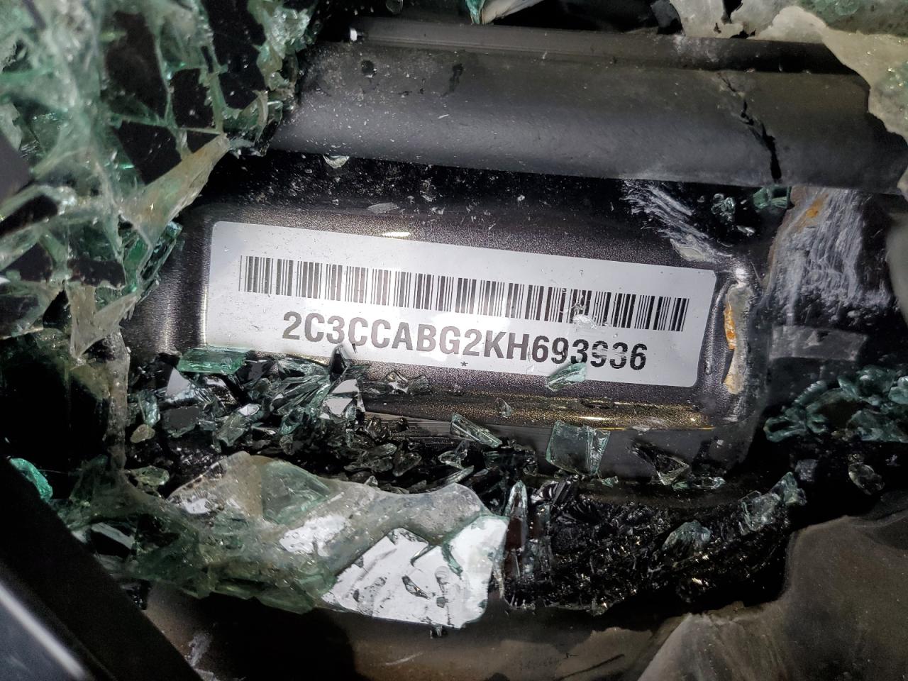 2019 Chrysler 300 S VIN: 2C3CCABG2KH693936 Lot: 60084434