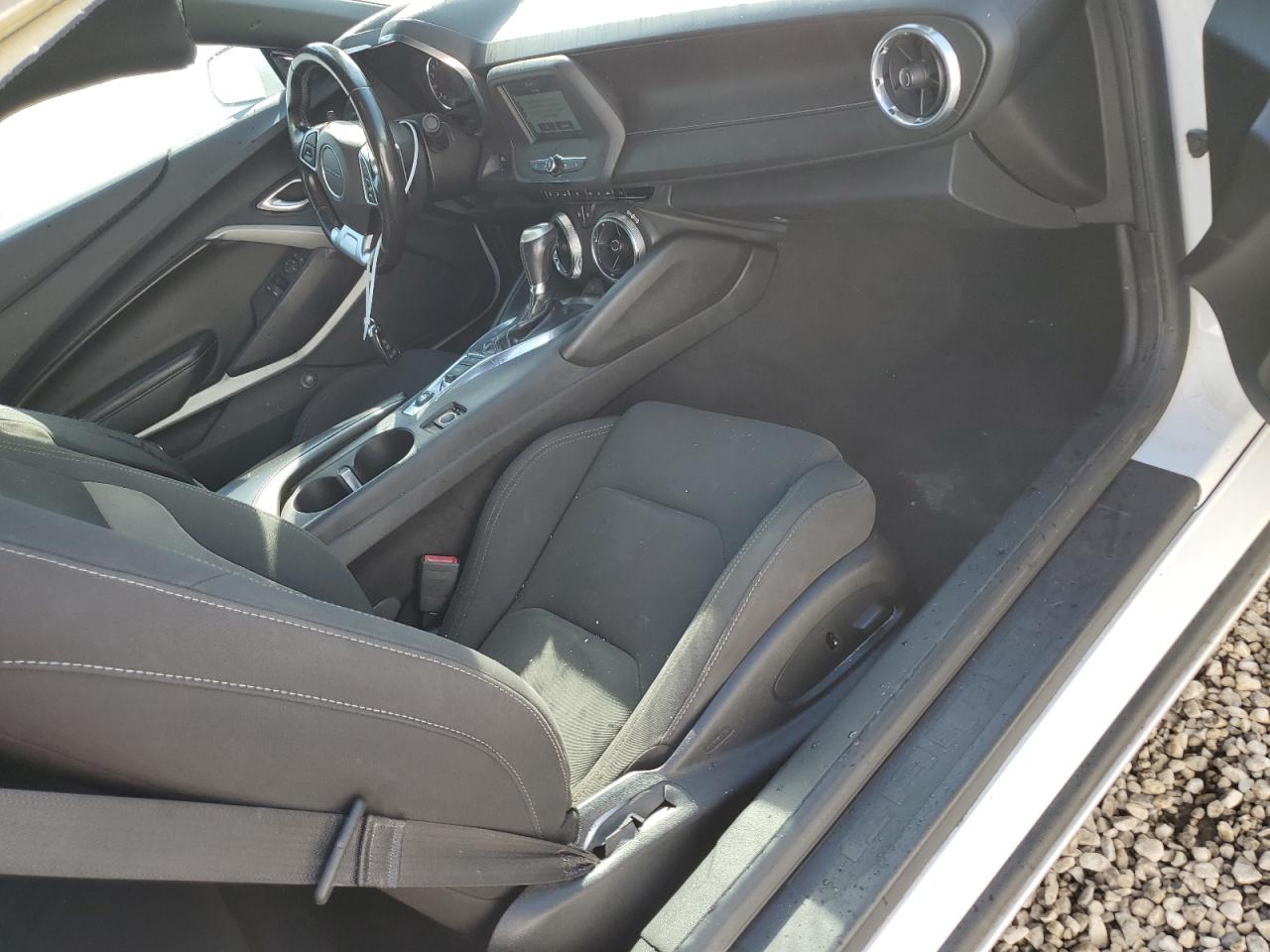 2018 Chevrolet Camaro Lt VIN: 1G1FB1RX2J0121908 Lot: 58434154