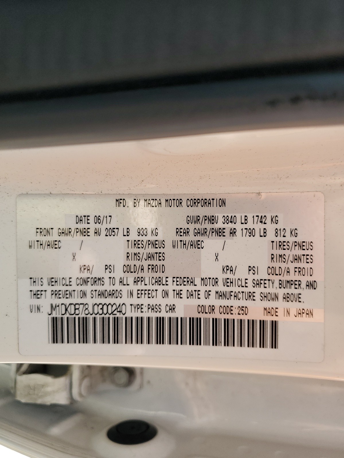 JM1DKDB78J0300240 2018 Mazda Cx-3 Sport