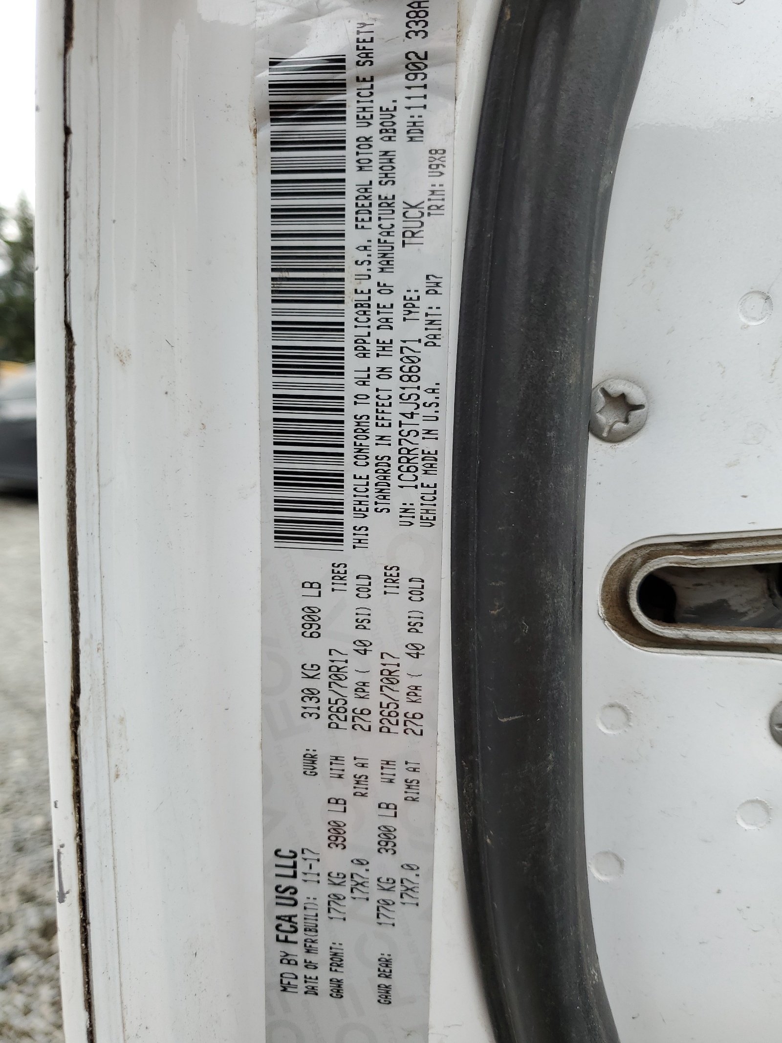 1C6RR7ST4JS186071 2018 Ram 1500 St