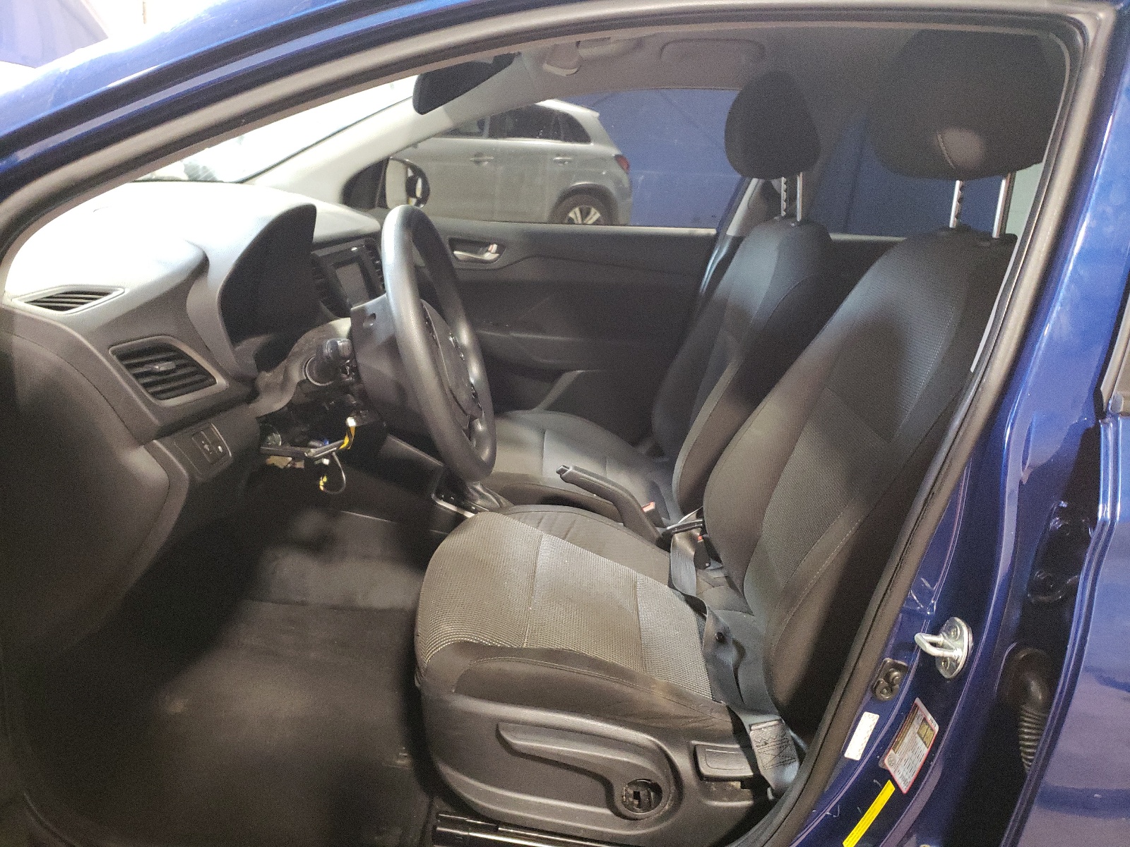 3KPC24A61LE105918 2020 Hyundai Accent Se