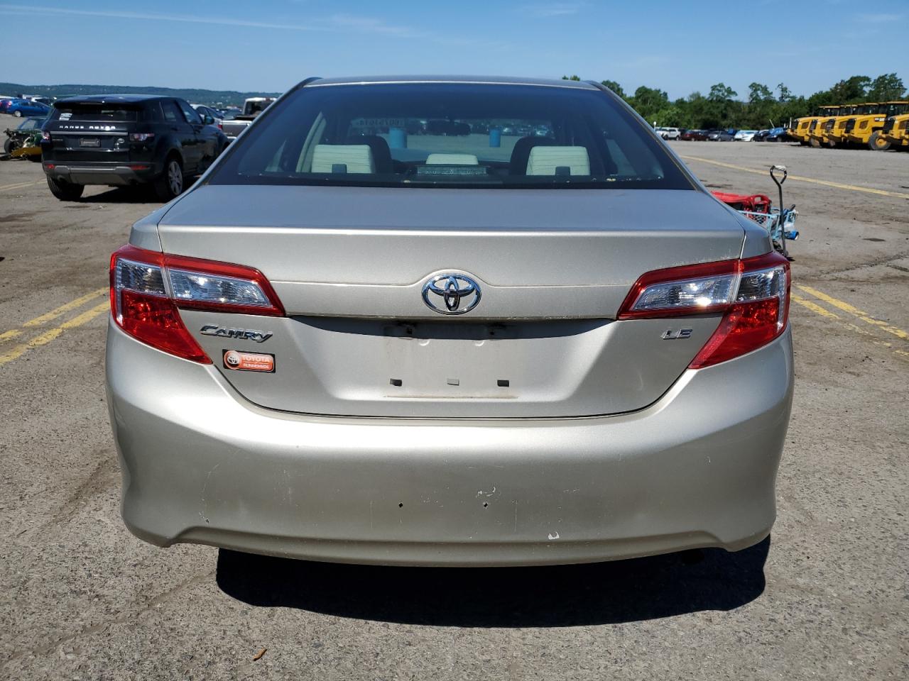 4T4BF1FK4ER361688 2014 Toyota Camry L