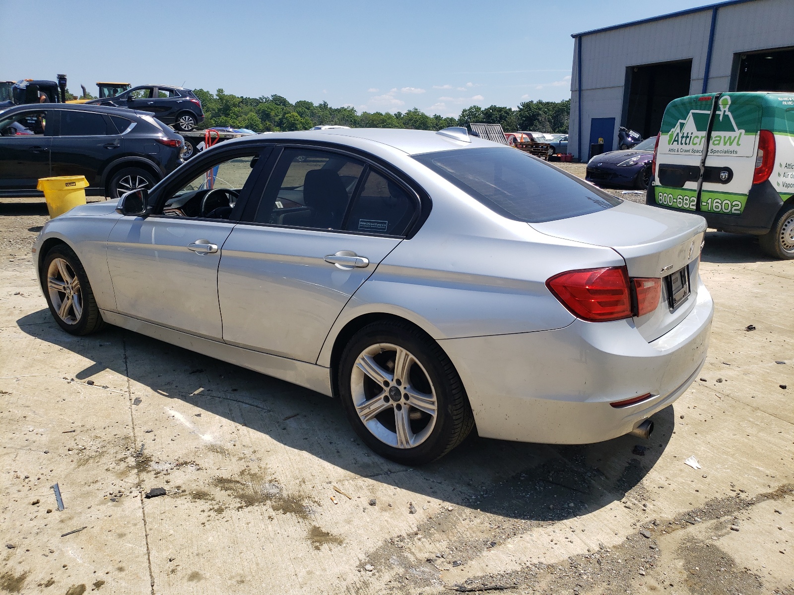 2013 BMW 320 I xDrive vin: WBA3C3C55DF982816