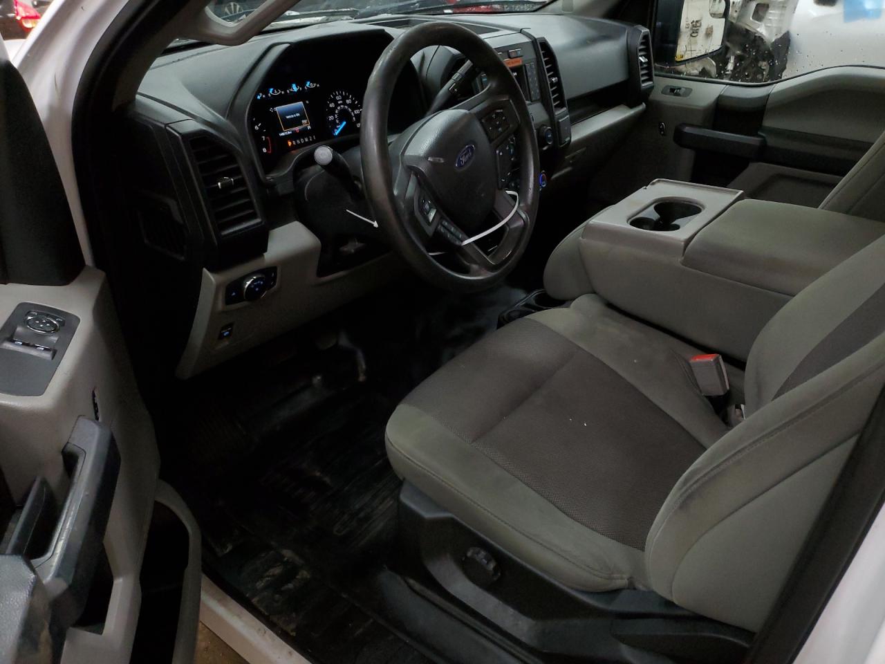 1FTMF1CBXJKF23261 2018 Ford F150