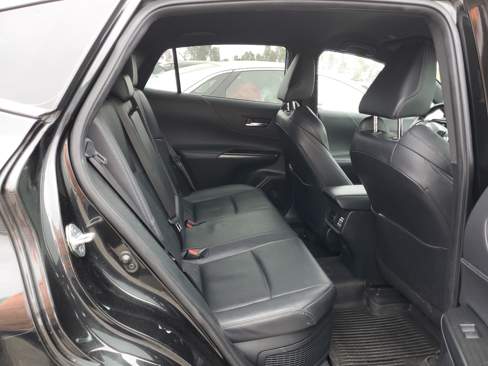 JTEAAAAH4PJ125580 2023 Toyota Venza Le