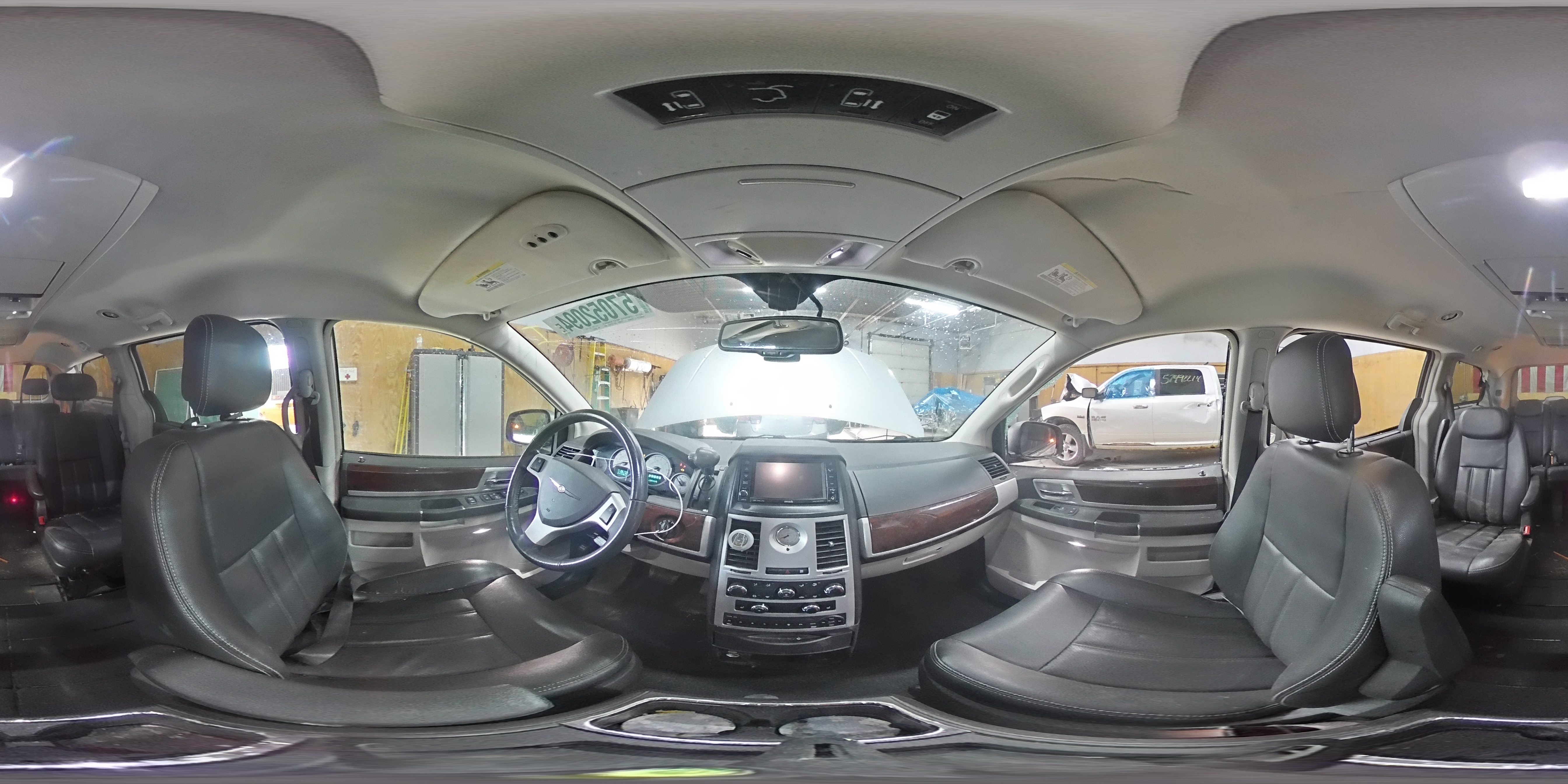 2010 Chrysler Town & Country Touring Plus VIN: 2A4RR8D16AR398914 Lot: 57052094