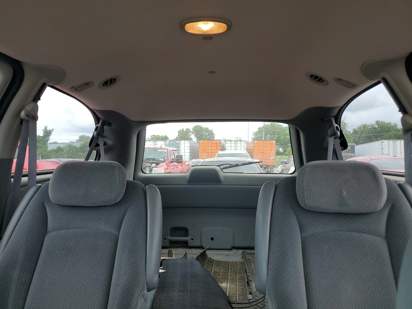 2C4GP44R55R590803 2005 Chrysler Town & Country Lx