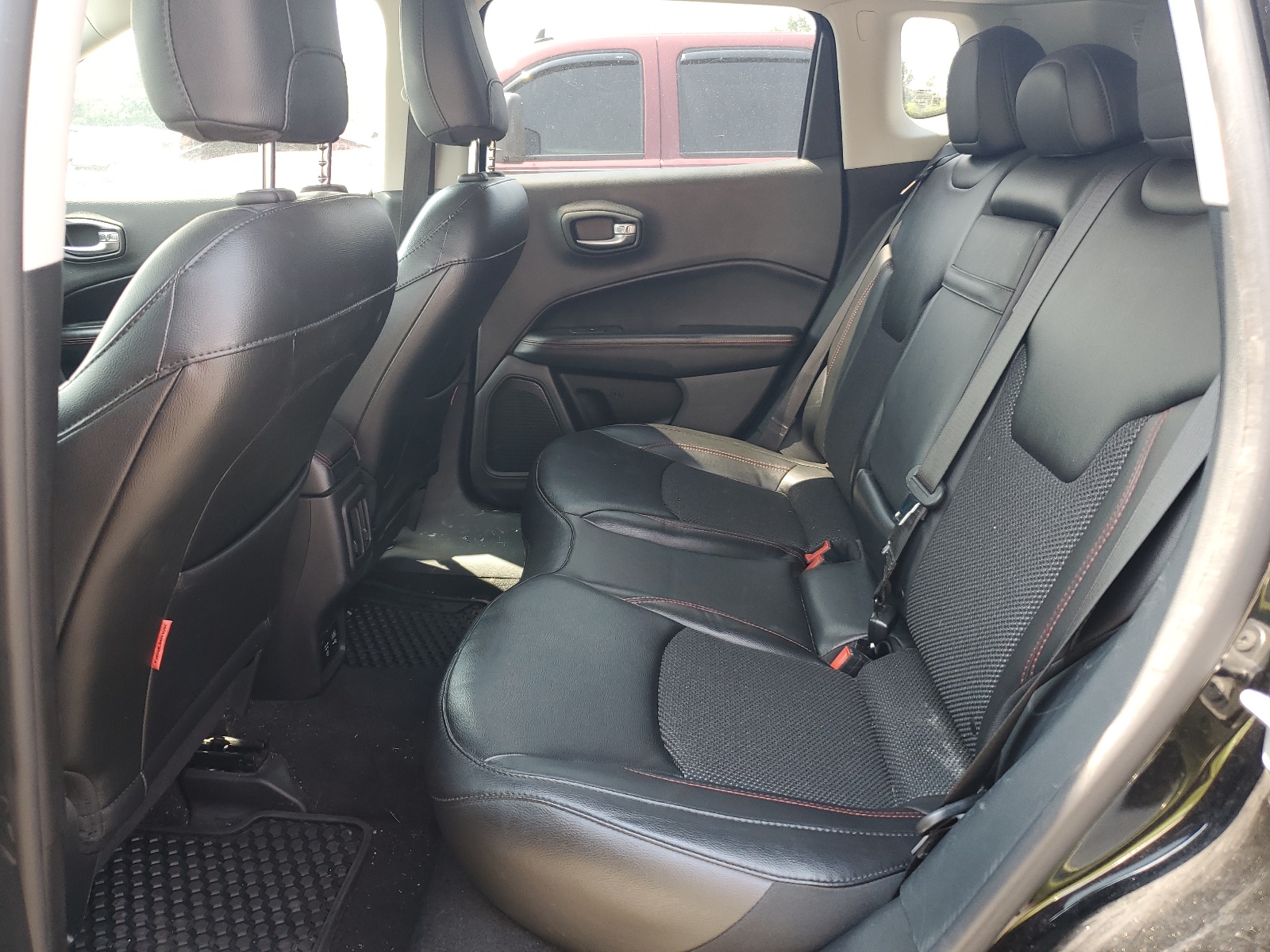 3C4NJDDB5KT665312 2019 Jeep Compass Trailhawk