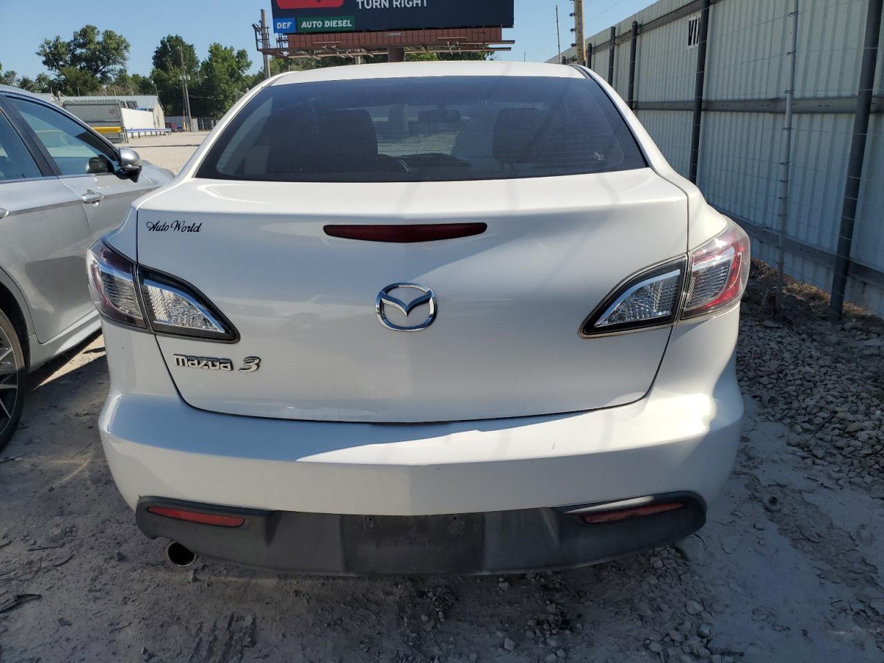 2011 Mazda 3 I VIN: JM1BL1VF1B1408622 Lot: 58348444