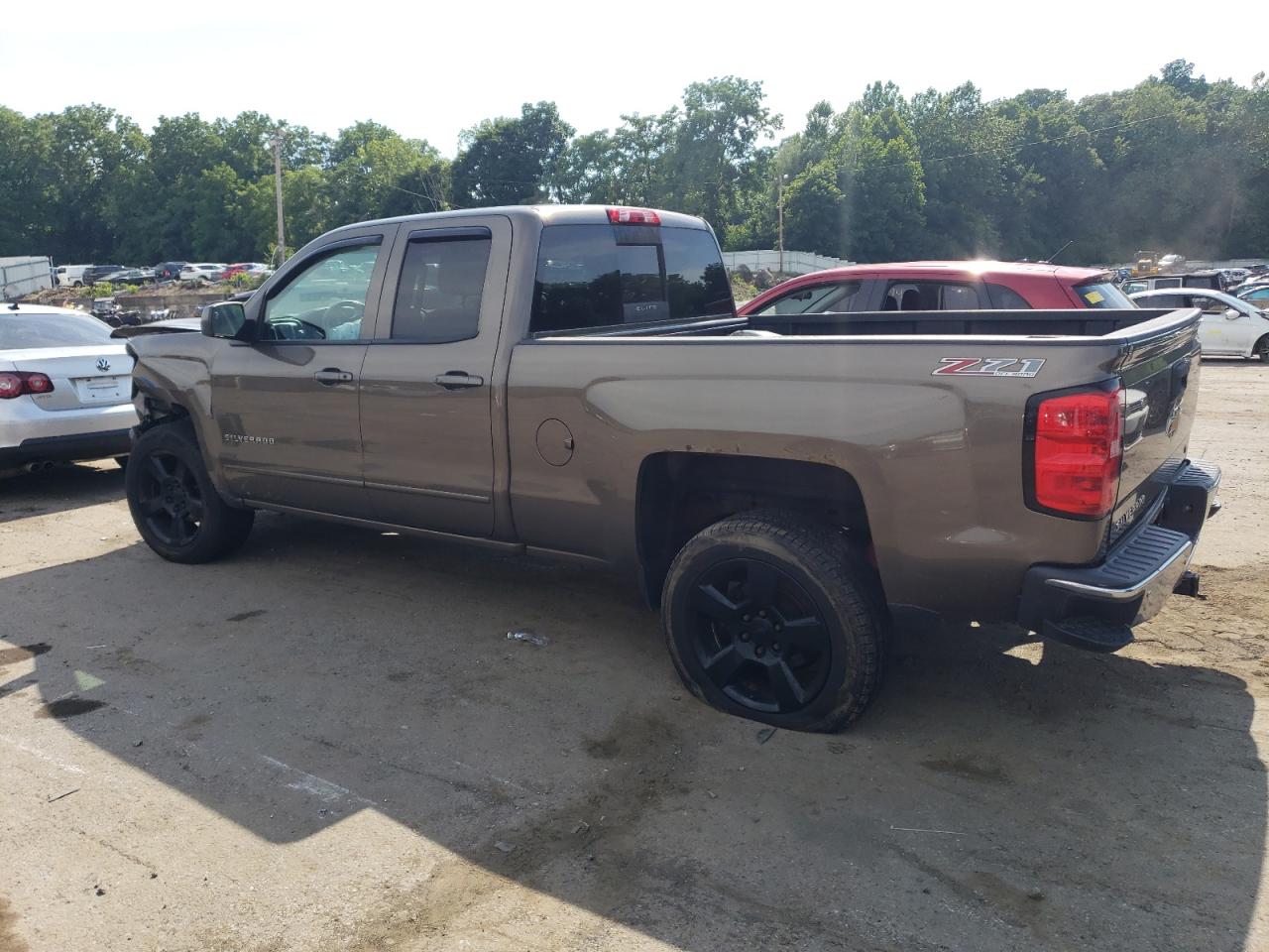 2015 Chevrolet Silverado - Image 2