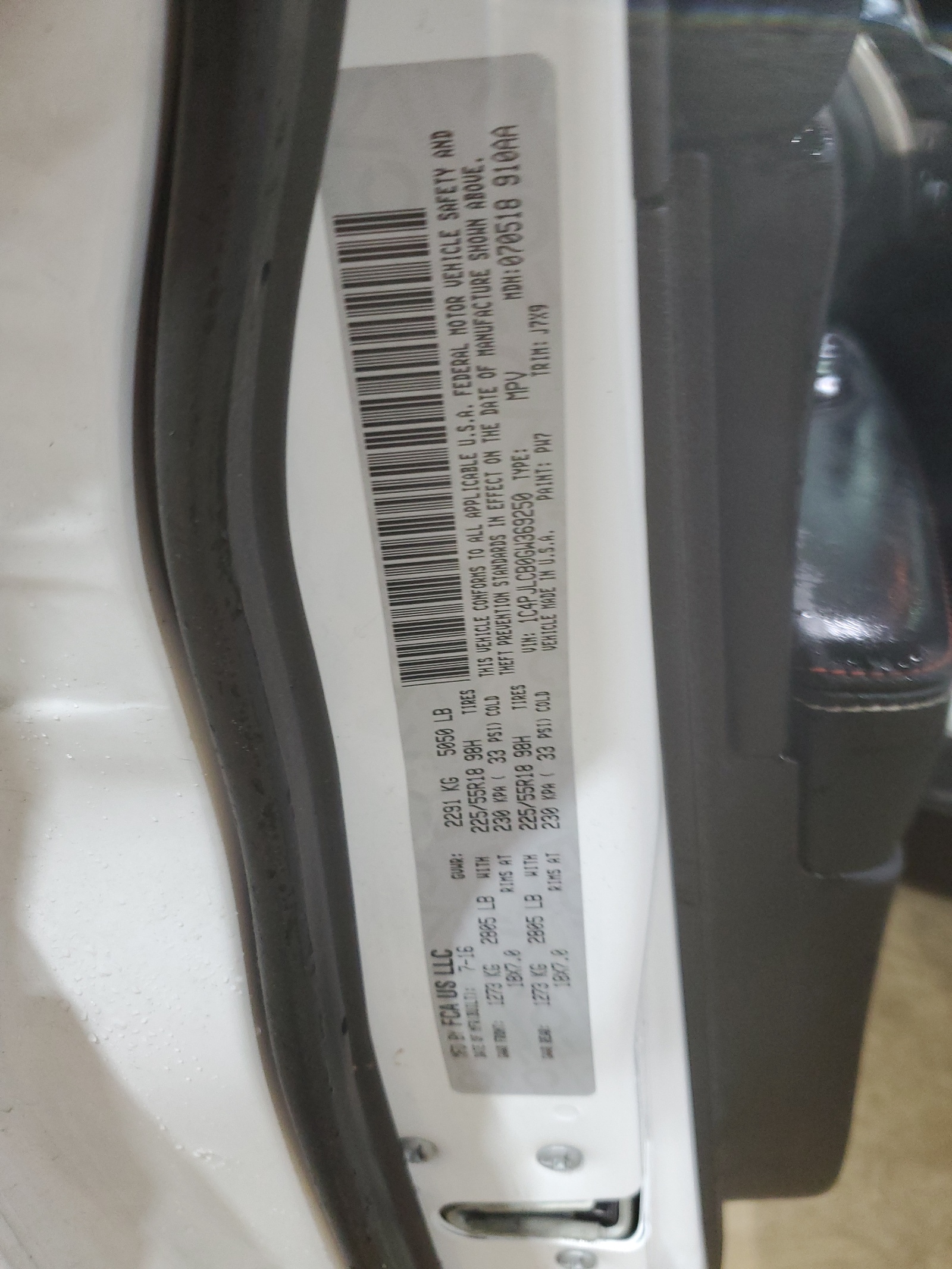 1C4PJLCB0GW369250 2016 Jeep Cherokee Latitude