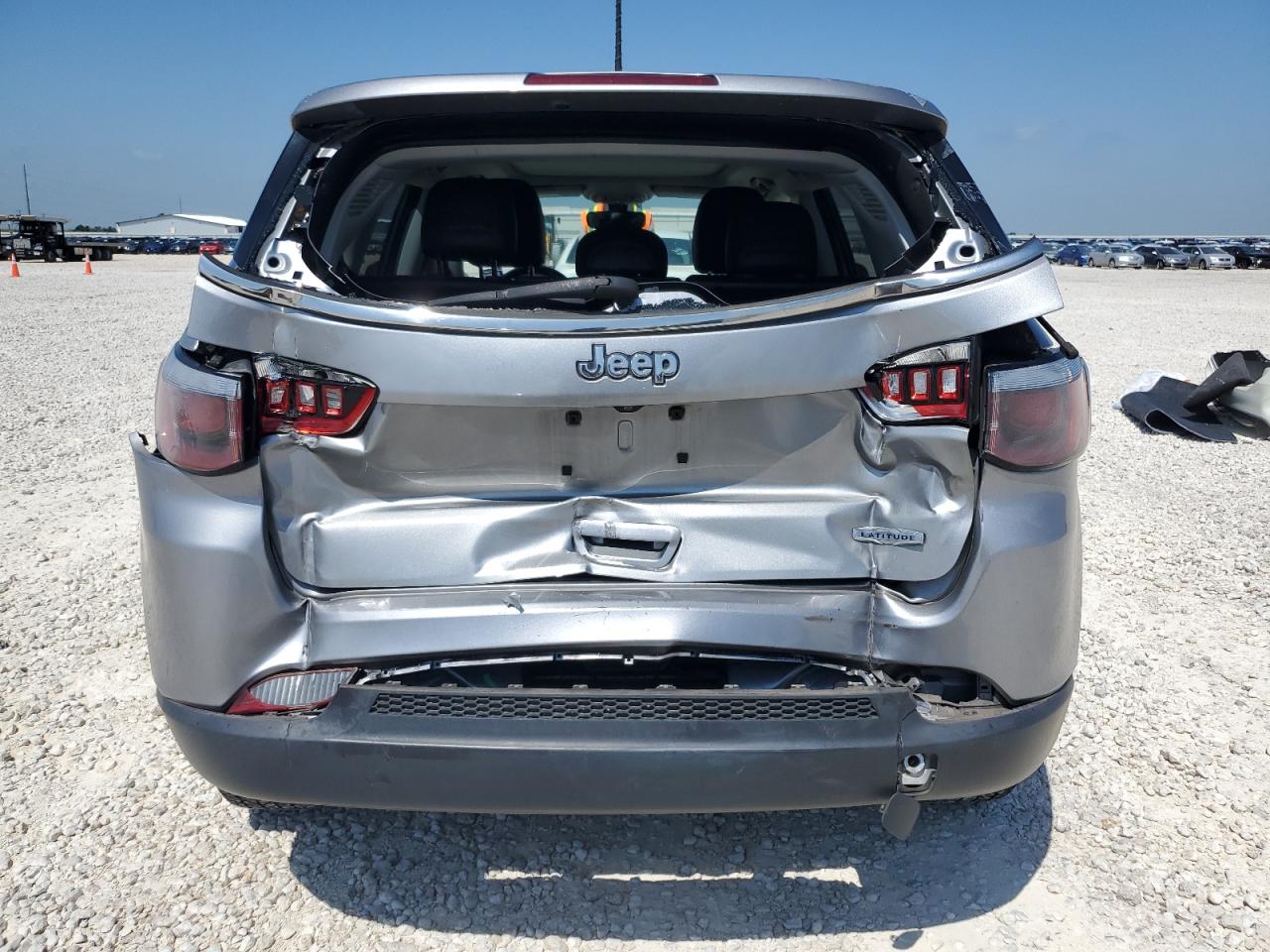 2020 Jeep Compass Latitude VIN: 3C4NJCBBXLT117921 Lot: 58413084