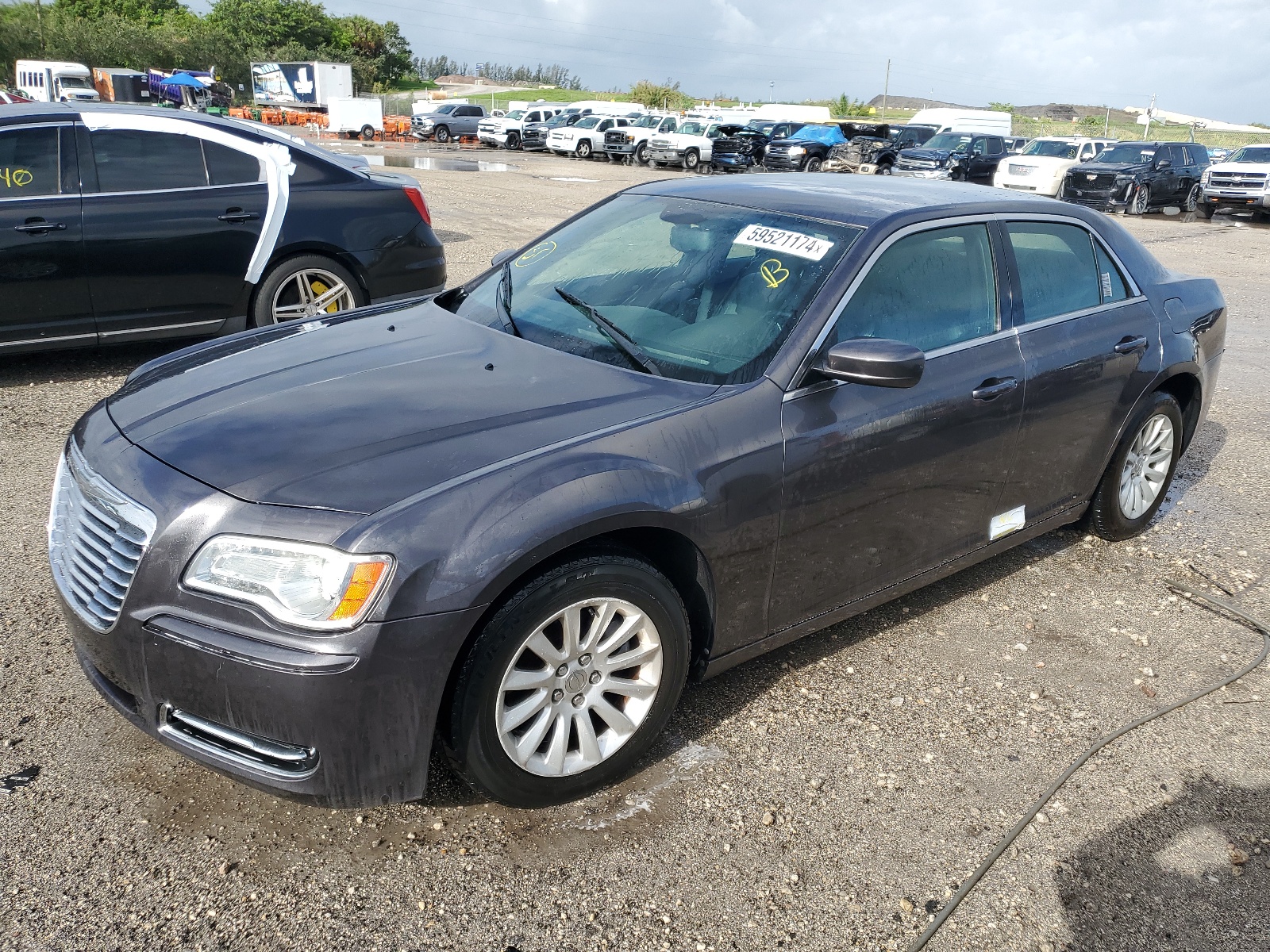 2014 Chrysler 300 vin: 2C3CCAAG1EH181347