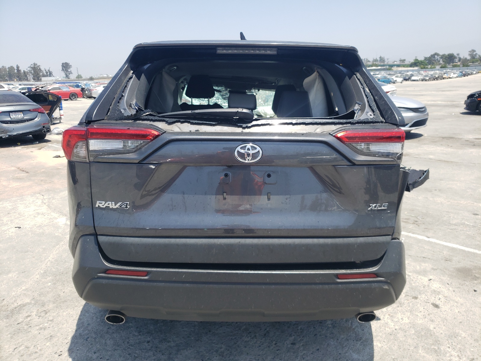 2T3C1RFV3LW083005 2020 Toyota Rav4 Xle Premium