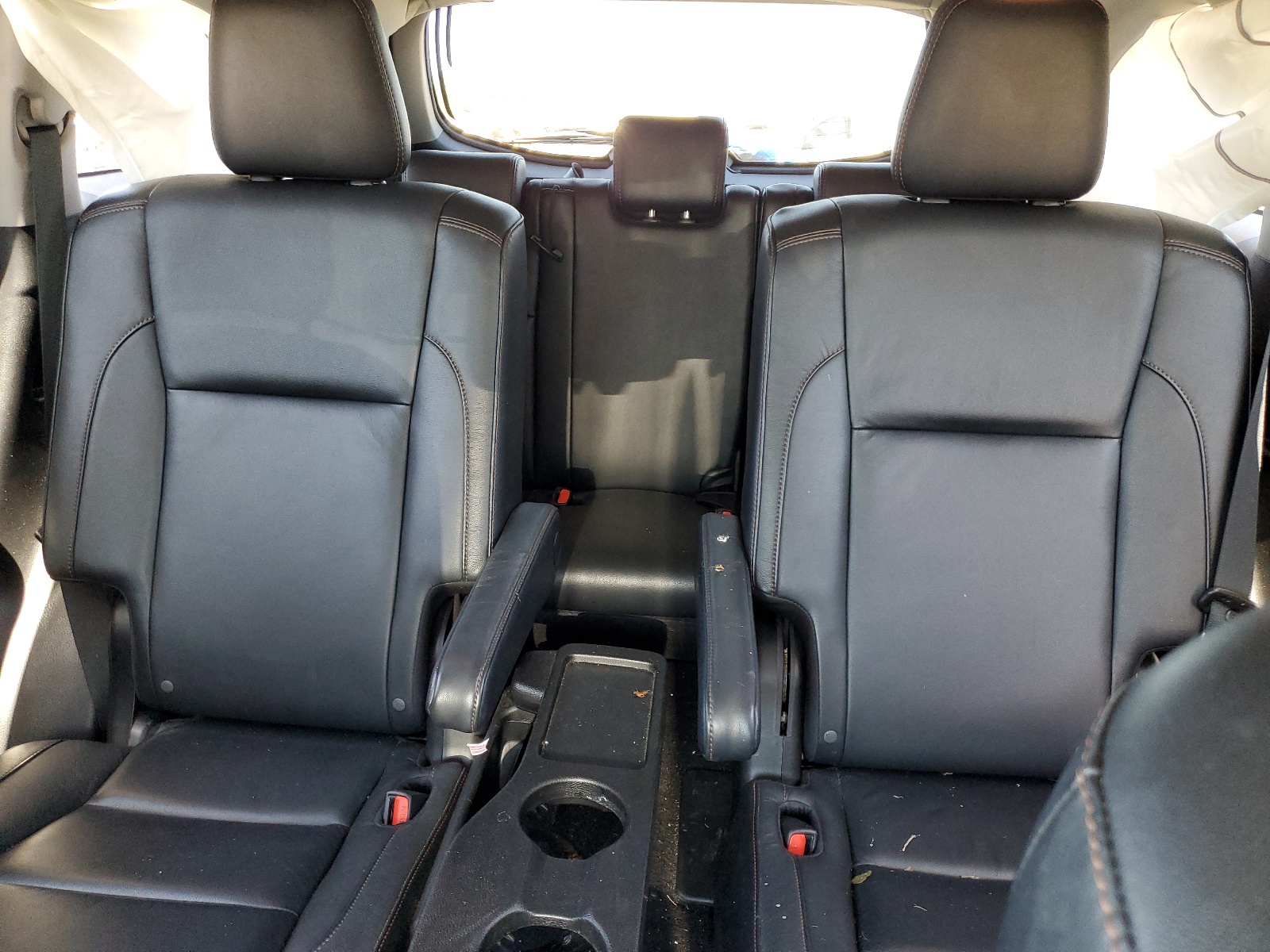 5TDJKRFH3GS348141 2016 Toyota Highlander Xle