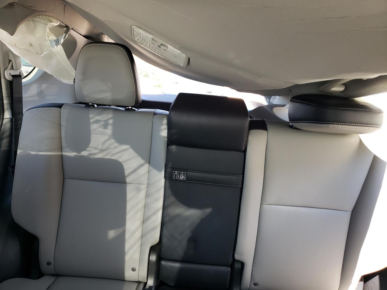 2017 Toyota Rav4 Hv Limited VIN: JTMDJREV1HD081148 Lot: 59042844