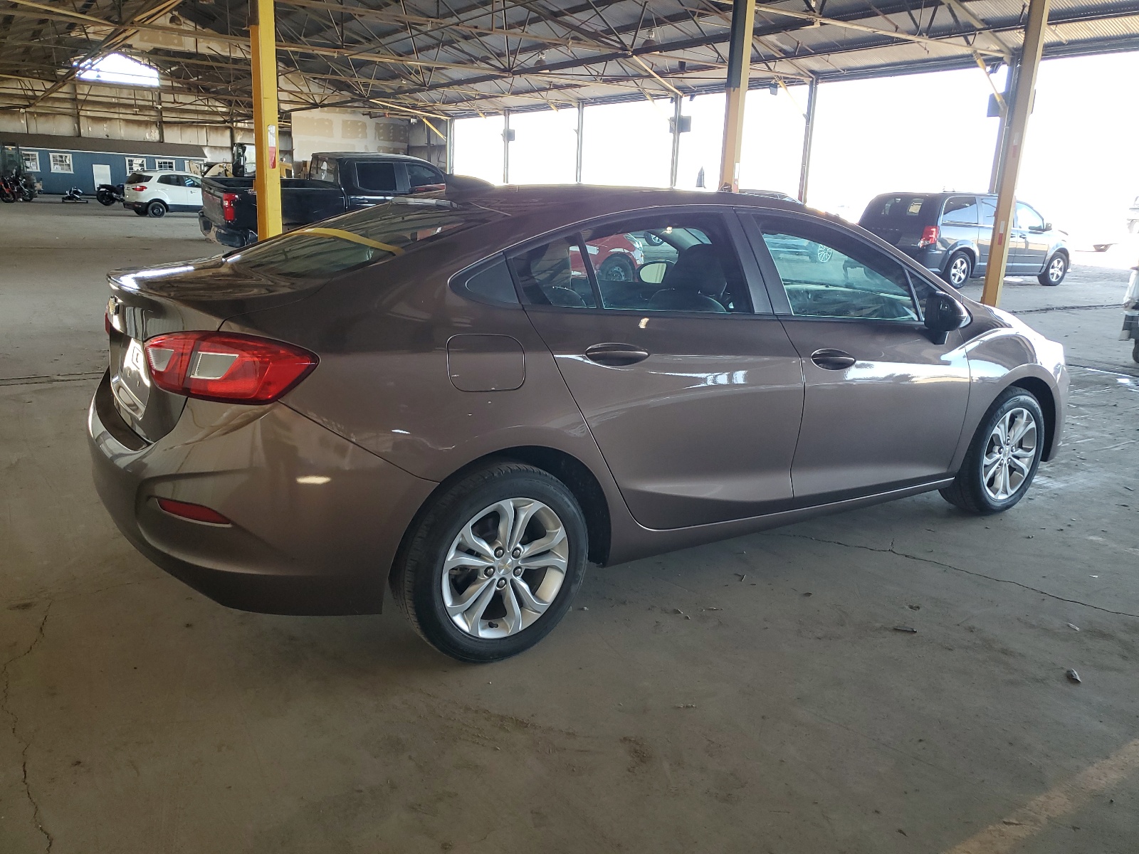 2019 Chevrolet Cruze Ls vin: 1G1BC5SM7K7108146