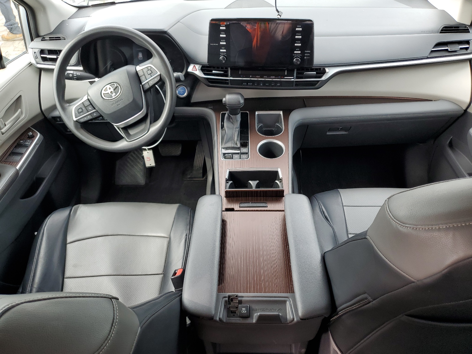 5TDKRKEC4MS017383 2021 Toyota Sienna Le