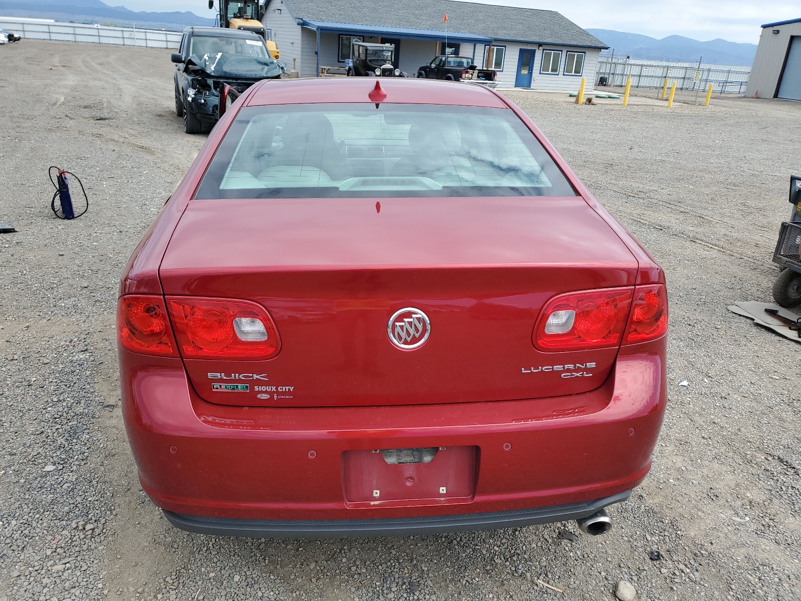 1G4HJ5EM2BU148179 2011 Buick Lucerne Cxl