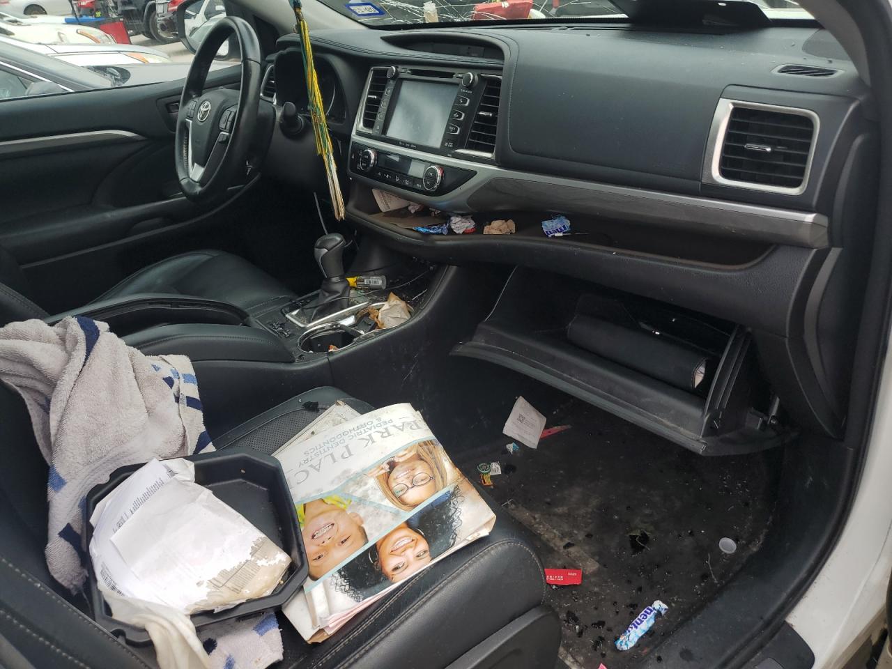 2017 Toyota Highlander Limited VIN: 5TDYZRFH3HS214970 Lot: 57212704