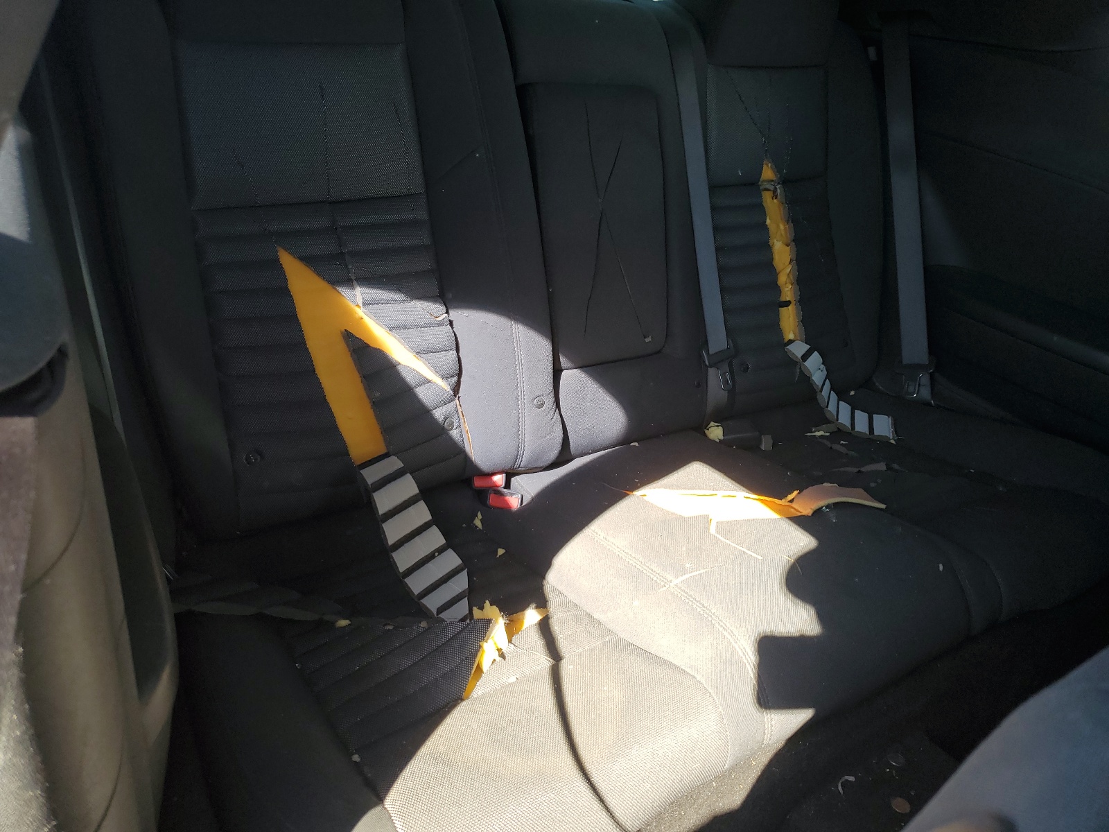 2C3CDYAG7CH106526 2012 Dodge Challenger Sxt